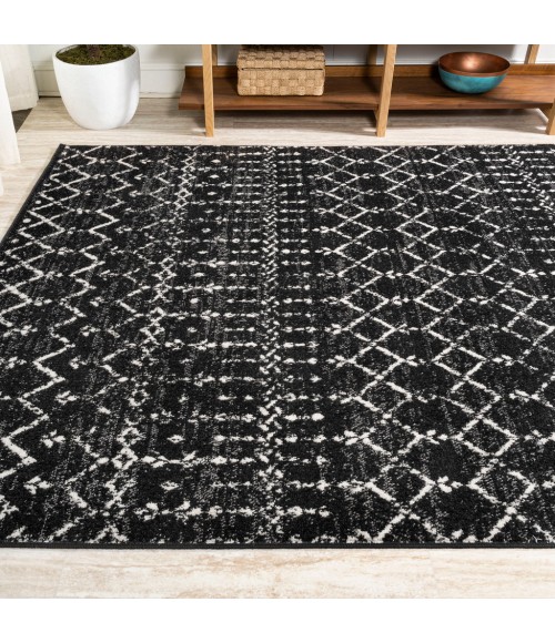 MOROCCAN HYPE Area Rug Moroccan HYPE Boho Vintage Diamond Black/Ivory 8 ft. x 10 ft. Area Rug