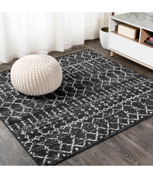 Moroccan HYPE Boho Vintage Diamond Black/Ivory 5' Square Area Rug