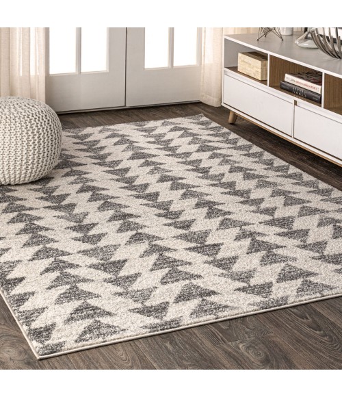 MOROCCAN HYPE Area Rug Aisha Moroccan Triangle Geometric Cream/Gray 8 ft. x 10 ft. Area Rug
