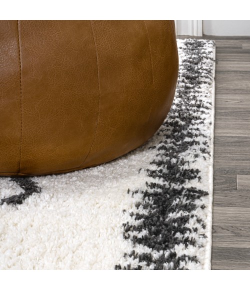 MOROCCAN HYPE Area Rug Calvia Moroccan Diamond Shag White/Gray 4 ft. x 6 ft. Area Rug