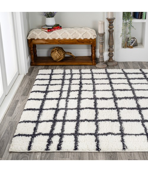 MOROCCAN HYPE Area Rug Arenal Geometric Grid Shag White/Gray 5 ft. x 8 ft. Area Rug