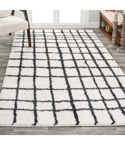 MOROCCAN HYPE Area Rug Arenal Geometric Grid Shag White/Gray 5 ft. x 8 ft. Area Rug