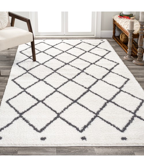MOROCCAN HYPE Area Rug Cami Moroccan Style Diamond Shag White/Gray 4 ft. x 6 ft. Area Rug