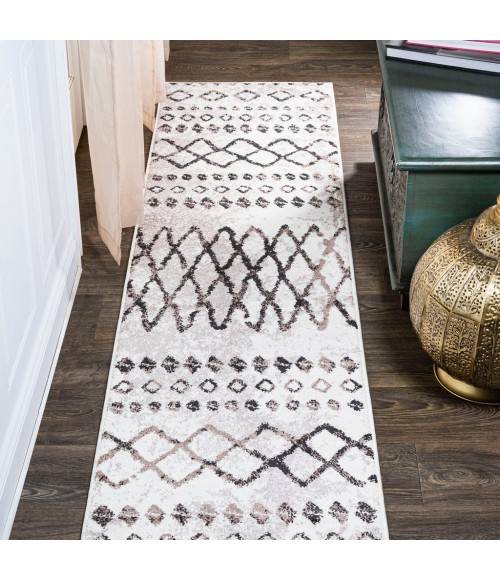 Aksil Moroccan Diamond Ivory/Brown 2 ft. x 8 ft. Runner Rug