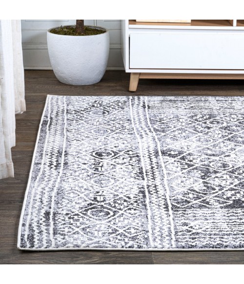 MOROCCAN HYPE Area Rug Iften Moroccan Geometric Distressed Ivory/Black 4 ft. x 6 ft. Area Rug