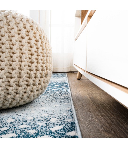 Antelope Modern Animal Blue/Cream 2 ft. x 10 ft. Runner Rug