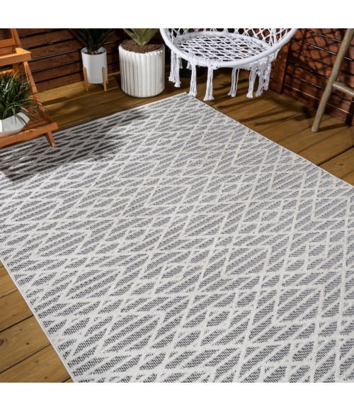 Ararat High-Low Pile Moroccan Diamond Modern Black/Ivory 3 ft. x 5 ft. Indoor/Outdoor Area Rug