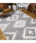 SOUTH BEACH Area Rug Sumak High-Low Pile Neutral Diamond Kilim Gray/White/Black 4 ft. x 6 ft. Indoor/Outdoor Area Rug