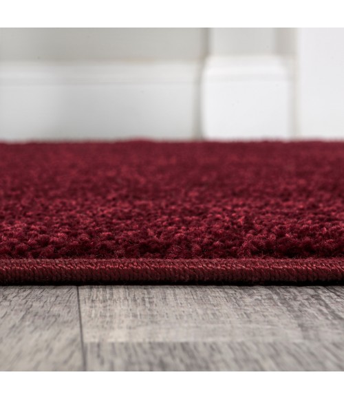 Haze Solid Low-Pile Dark Red 6' Square Area Rug