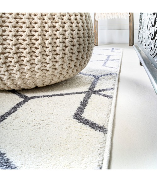 SUPERSOFT Area Rug Tumbling Blocks Modern Geometric White/Gray 2 ft. x 8 ft. Runner Rug
