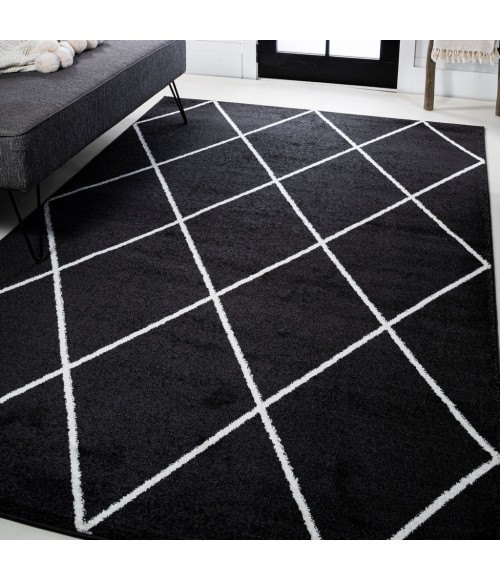 SUPERSOFT Area Rug Cole Minimalist Diamond Trellis Black/White 4 ft. x 6 ft. Area Rug
