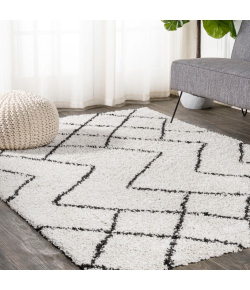 LONDON SHAG Area Rug Inca Moroccan Diamond Shag Beige/Dark Gray 5 ft. x 8 ft. Area Rug