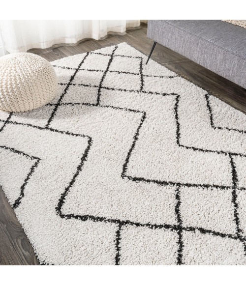 LONDON SHAG Area Rug Inca Moroccan Diamond Shag Beige/Dark Gray 5 ft. x 8 ft. Area Rug