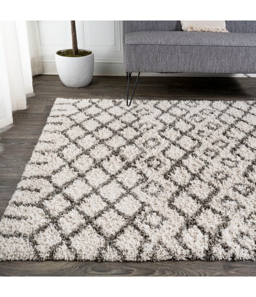 LONDON SHAG Area Rug Algaida Moroccan Diamond Shag Beige/Dark Gray 4 ft. x 6 ft. Area Rug