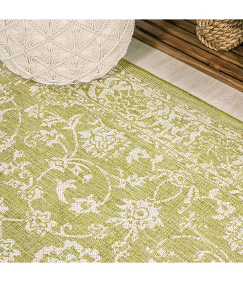 Tela Bohemian Textured Weave Floral Green/Cream 5' Round Indoor/Outdoor Area Rug