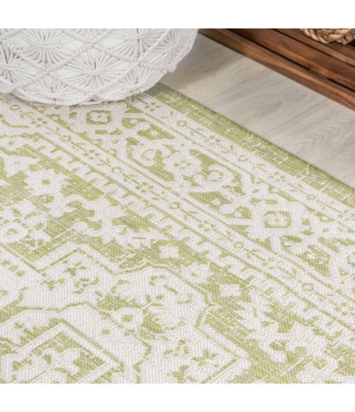 Sinjuri Medallion Textured Weave Green/Cream 2 ft. x 8 ft. Indoor/Outdoor Runner Rug