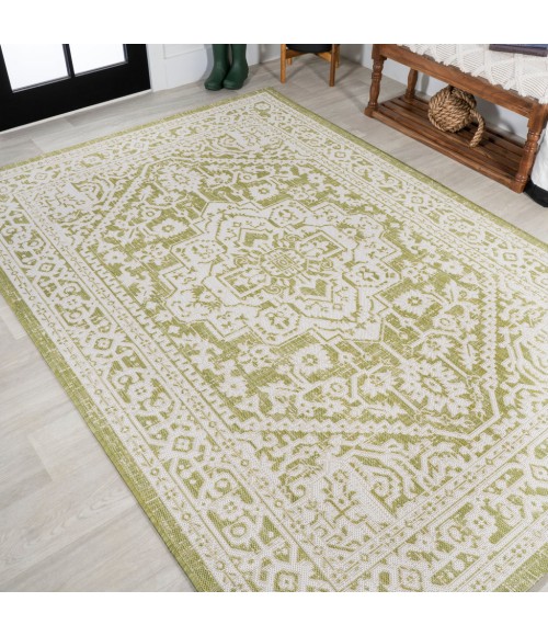 SANTA MONICA Area Rug Sinjuri Medallion Textured Weave Green/Cream 4 ft. x 6 ft. Indoor/Outdoor Area Rug