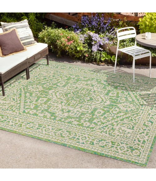 Sinjuri Medallion Textured Weave Cream/Green 9 ft. x 12 ft. Indoor/Outdoor Area Rug