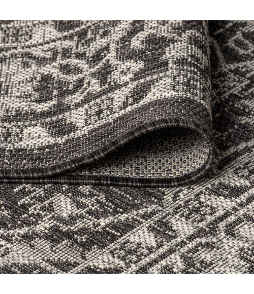 Palazzo Vine and Border Textured Weave Black/Gray 5' Round Indoor/Outdoor Area Rug