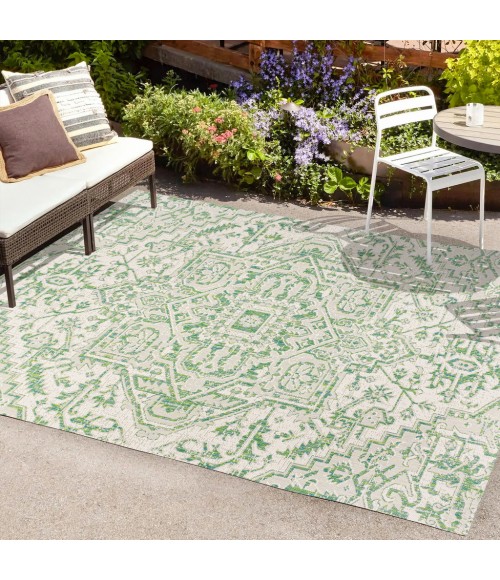 SANTA MONICA Area Rug Estrella Bohemian Medallion Textured Weave Green/Cream 4 ft. x 6 ft. Indoor/Outdoor Area Rug