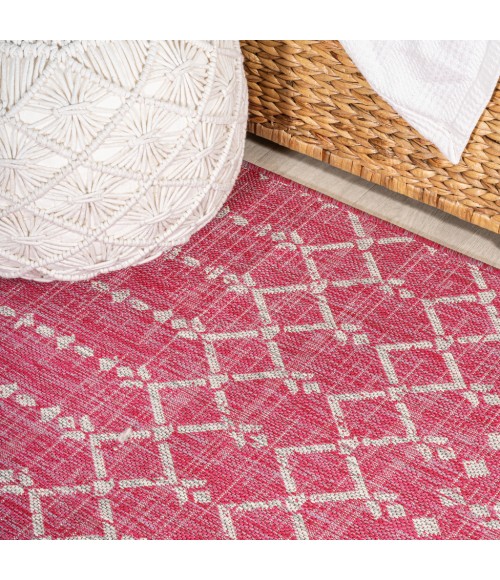 Ourika Moroccan Geometric Textured Weave Fuchsia/Light Gray 5' Round Indoor/Outdoor Area Rug
