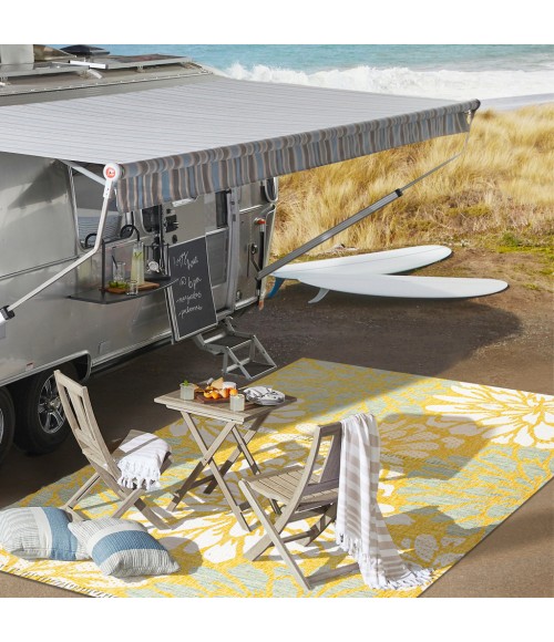 SANTA MONICA Area Rug Zinnia Modern Floral Textured Weave Yellow/Cream 5' Round Indoor/Outdoor Area Rug