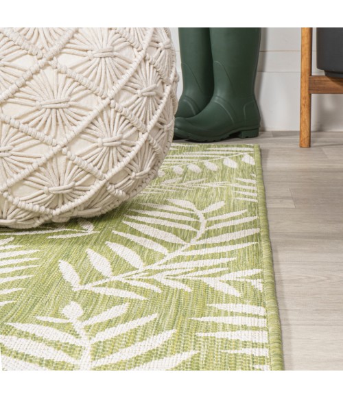 SANTA MONICA Area Rug Nevis Palm Frond Green/Cream 5' Round Indoor/Outdoor Area Rug