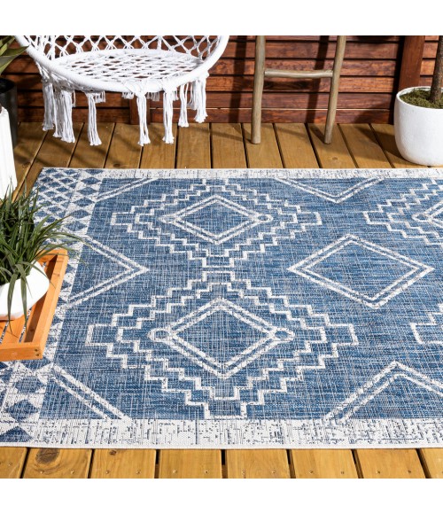 Marokko Diamond Tribal Medallion Blue/Ivory 4 ft. x 6 ft. Indoor/Outdoor Area Rug