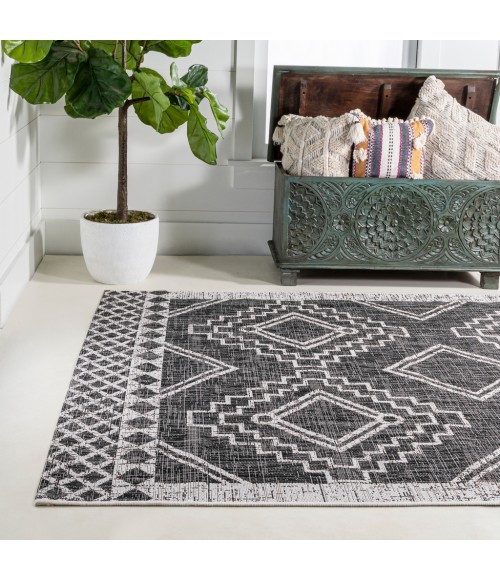 SANTA MONICA Area Rug Marokko Diamond Tribal Medallion Black/Ivory 4 ft. x 6 ft. Indoor/Outdoor Area Rug