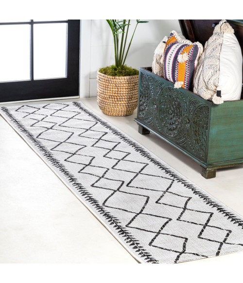 SANTA MONICA Area Rug Derya Tribal Diamond Trellis Ivory/Black 2 ft. x 8 ft. Indoor/Outdoor Runner Rug