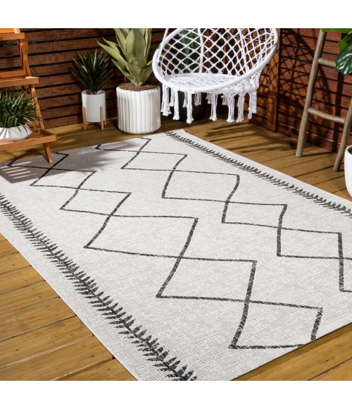 SANTA MONICA Area Rug Derya Tribal Diamond Trellis Ivory/Black 8 ft. x 10 ft. Indoor/Outdoor Area Rug