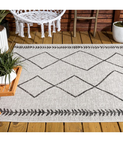 SANTA MONICA Area Rug Derya Tribal Diamond Trellis Ivory/Black 8 ft. x 10 ft. Indoor/Outdoor Area Rug