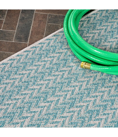 SANTA MONICA Area Rug Chevron Modern Concentric Squares Aqua/Light Gray 2 ft. x 8 ft. Indoor/Outdoor Runner Rug