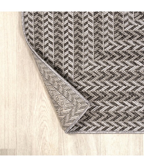 SANTA MONICA Area Rug Chevron Modern Concentric Squares Black/Light Gray 2 ft. x 8 ft. Indoor/Outdoor Runner Rug