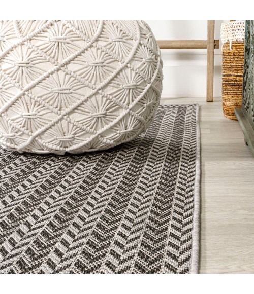 SANTA MONICA Area Rug Chevron Modern Concentric Squares Black/Light Gray 2 ft. x 8 ft. Indoor/Outdoor Runner Rug