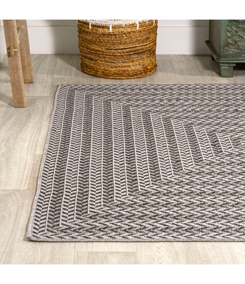 SANTA MONICA Area Rug Chevron Modern Concentric Squares Black/Light Gray 4 ft. x 6 ft. Indoor/Outdoor Area Rug
