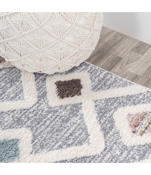 Monique Trellis High-Low Multi/Gray 2 ft. x 8 ft. Runner Rug