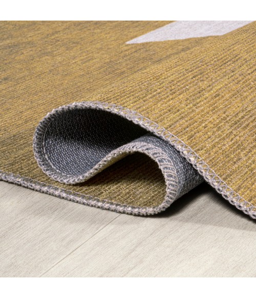 Chayton Minimalist Geometric Machine-Washable Moss/Cream 2 ft. x 8 ft. Runner Rug