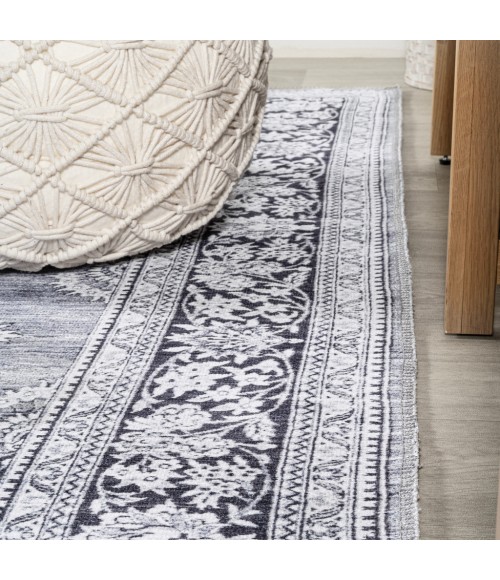 WASHABLE Area Rug Bausch Bohemian Distressed Chenille Machine-Washable Gray/White 3 ft. x 5 ft. Area Rug
