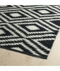 Kaleen Brisa Black BRI02-02-26B 2 ft. X 6 ft. Runner Rug