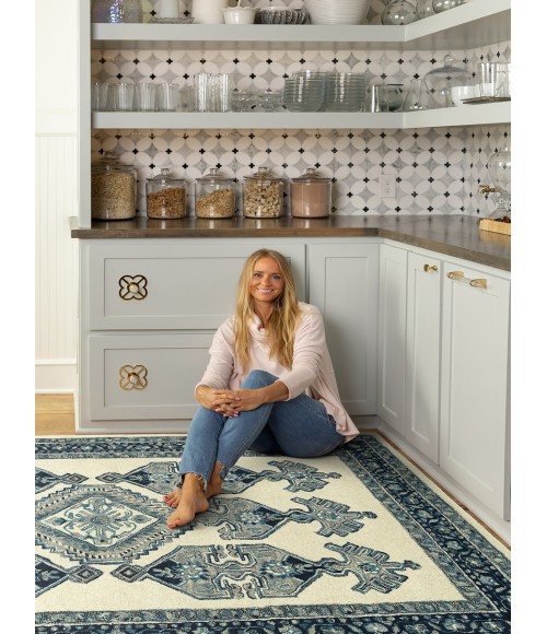 Kaleen Charlotte Ivory TDC02-01-1818 18 in. X 18 in. Square Rug