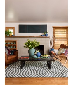 Loloi Dorado DB-03 black / IVORY Area Rug 2 ft. 6 in. X 8 ft. 0 in. Rectangle