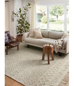 Loloi Noelle NOE-02 IVORY / BLACK Area Rug 18 in. X 18 in. Sample