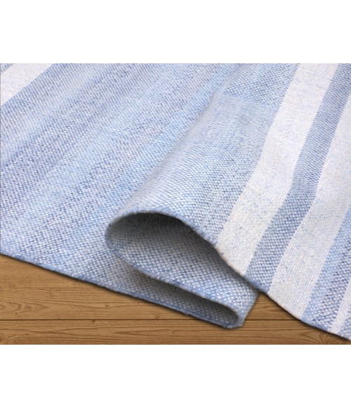 LR Home Asbury 82375 Blue 5' X 7'9 Rect. Rug