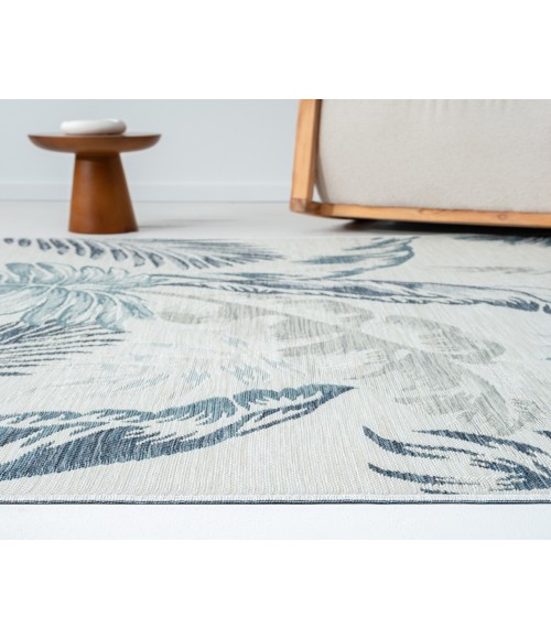LR Home Belize 82520 Ivory/ Blue 5'-3" X 7'0 Rect. Rug