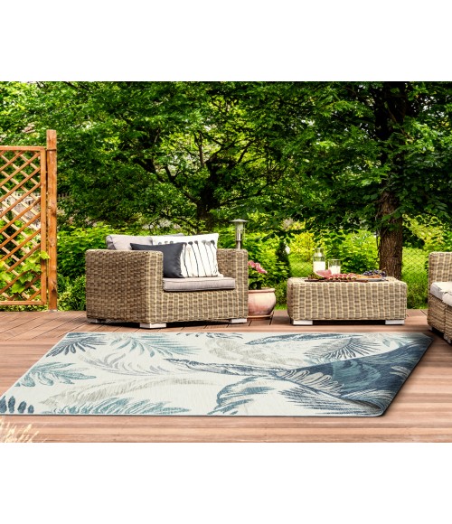 LR Home Belize 82520 Ivory/ Blue 5'-3" X 7'0 Rect. Rug