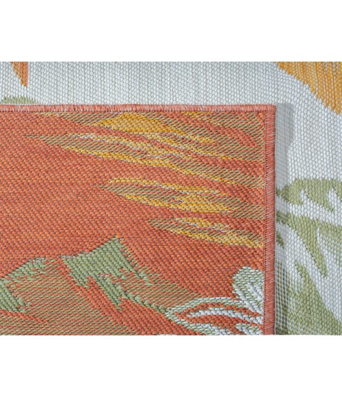 LR Home Belize 82521 Ivory/ Green 5'-3" X 7'0 Rect. Rug