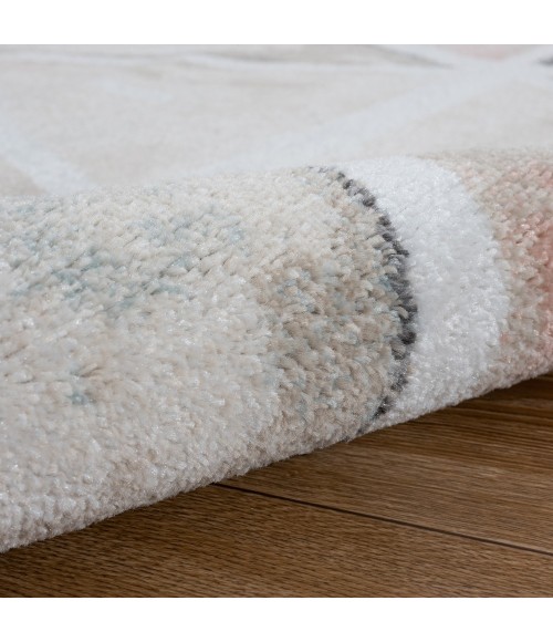 LR Home KISMET 81491 White/ Salmon 5'-3" X 7'-2 Rect. Rug