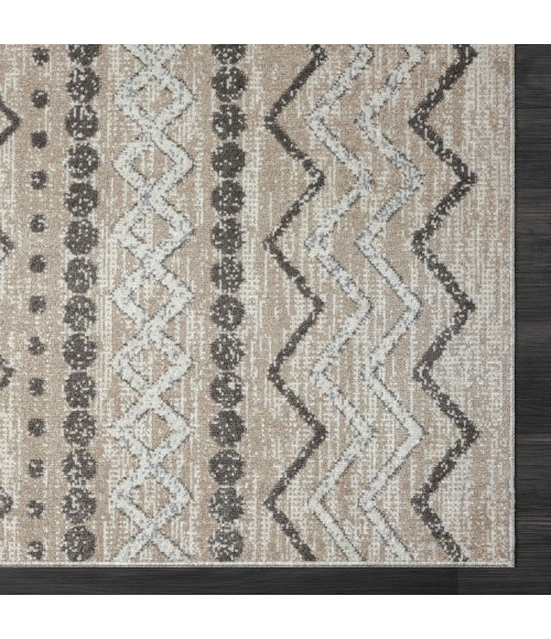 LR Home Lanham 82269 Beige/ Gray 5'0" X 7'0 Rect. Rug