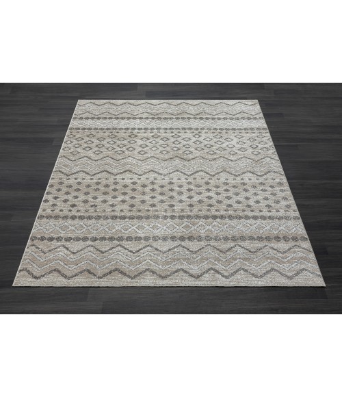 LR Home Lanham 82269 Beige/ Gray 5'0" X 7'0 Rect. Rug